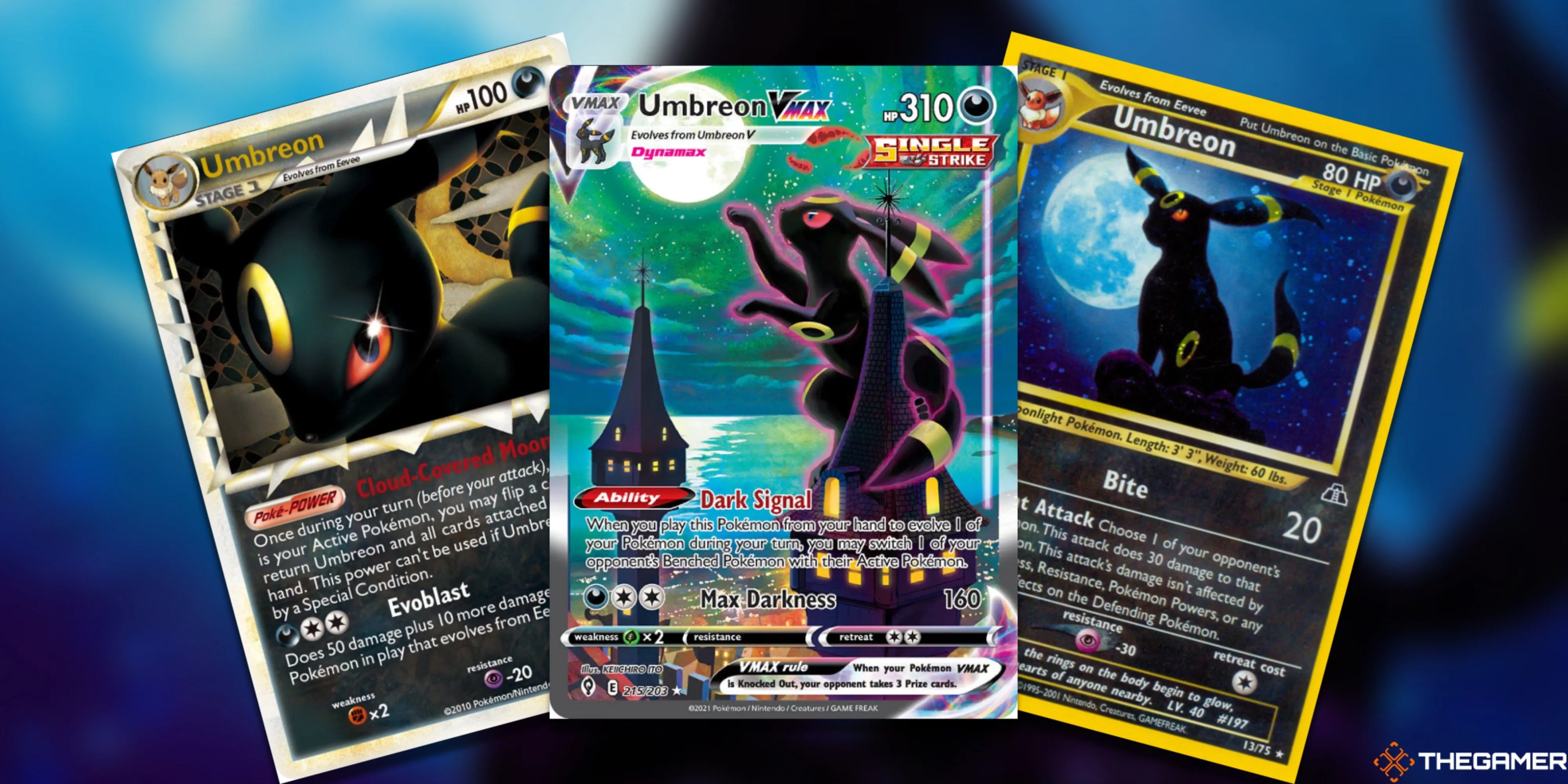 Bộ sưu tập ba thẻ bài Pokemon TCG Umbreon VMAX (Moonbreon) từ bộ Evolving Skies được sắp xếp đẹp mắt.