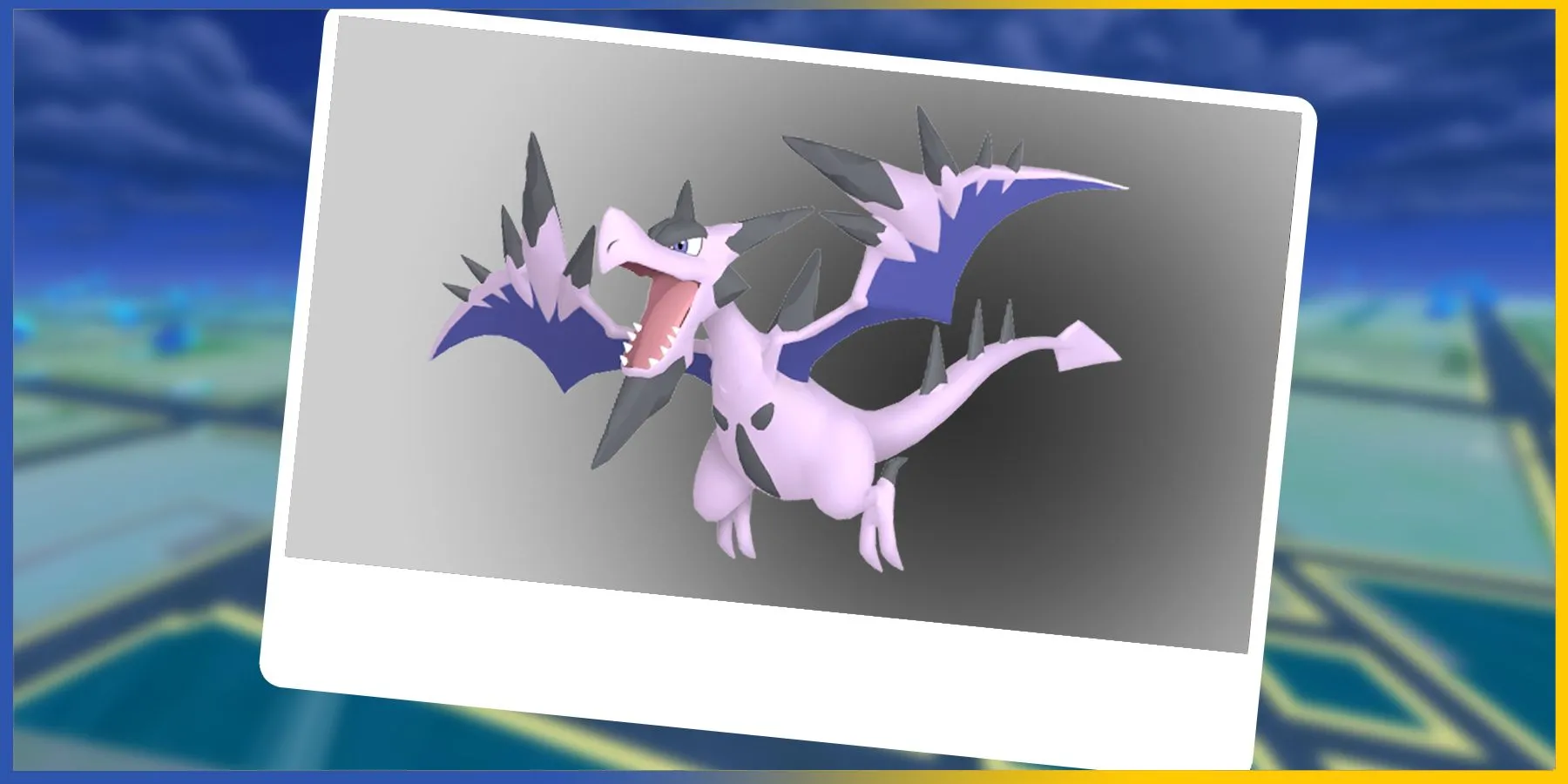 Phiên bản Shiny của Mega Aerodactyl màu xanh lam nổi bật trong Pokémon GO, sẵn sàng cho Raid Battle.